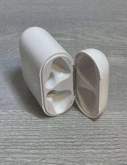 Apple Airpods (1st Generation)