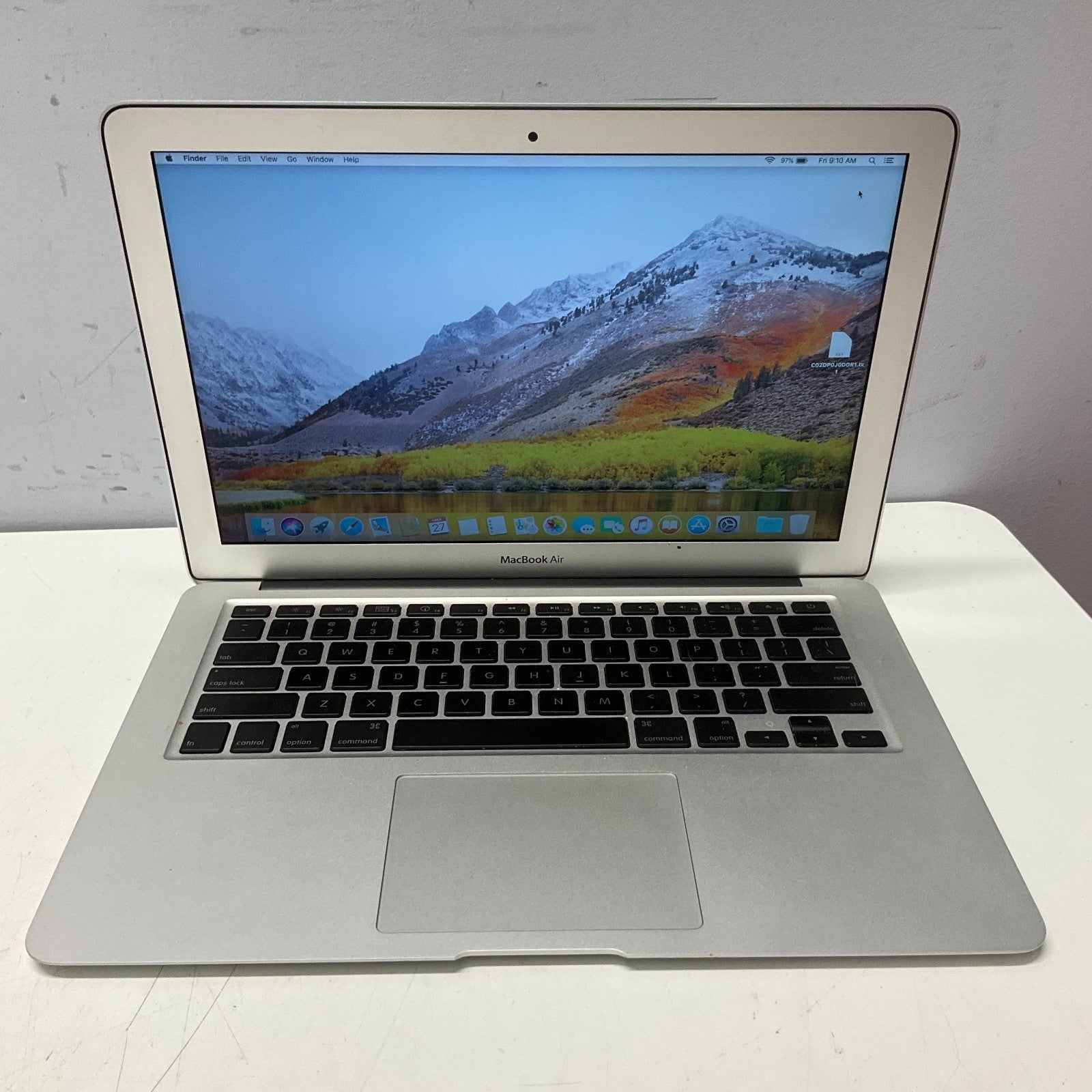 MacBook Air 13" 2010 1.86GHz Core2Duo 2GB RAM 128GB SSD MacOS El Capitan