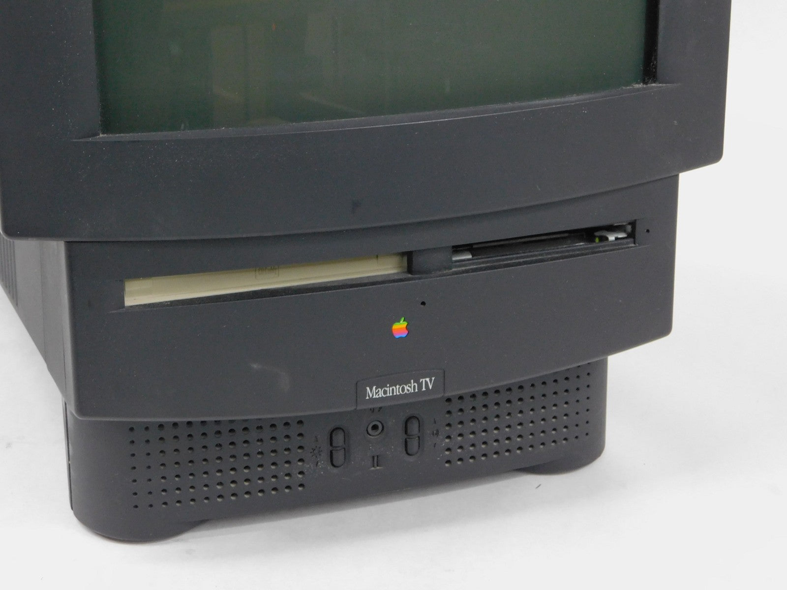 Apple Macintosh TV M1580 Vintage Computer (nice cosmetics, for parts or repair) - RARE