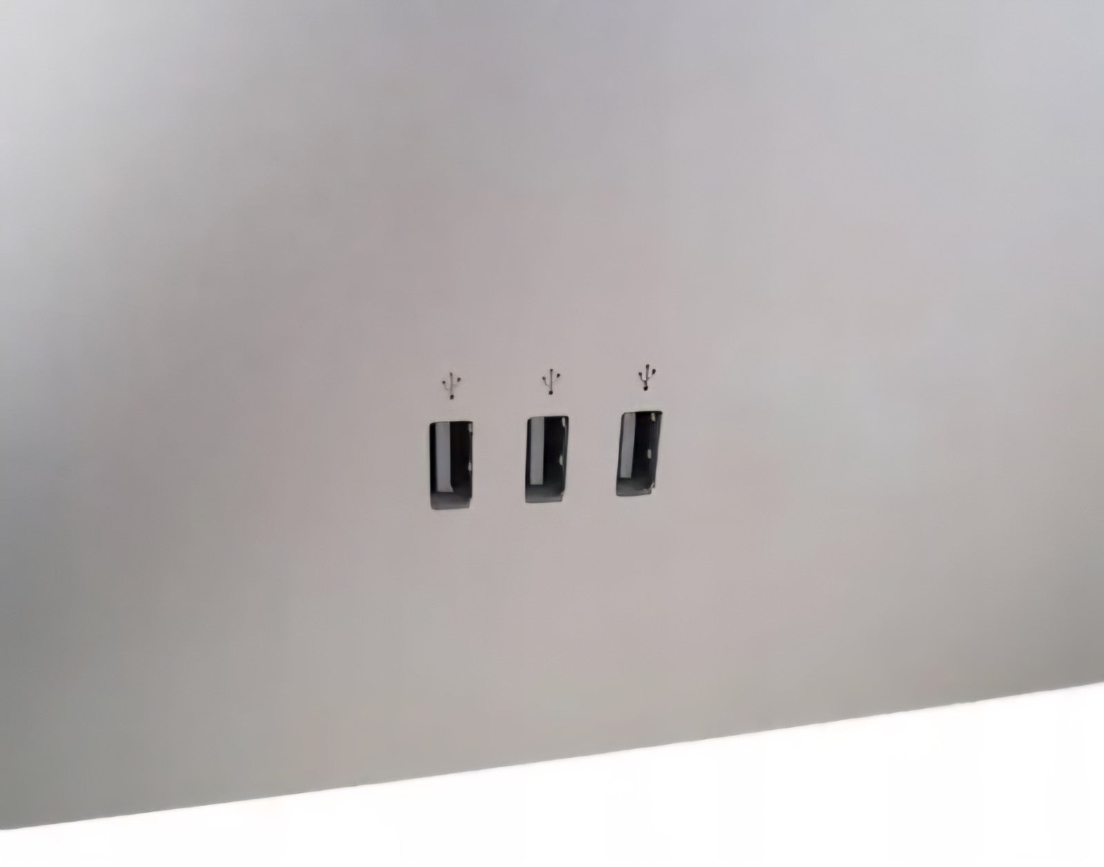 Apple LED Cinema Display 24in 1920x1200 16:9 Aspect Ratio model A1316 Visa Mount