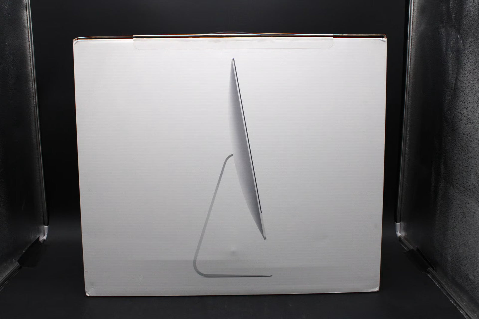 Apple iMac Retina 4K 21.5 (2017) i5-7360U, 8GB DDR4, 1 TB HDD,  Radeon Pro