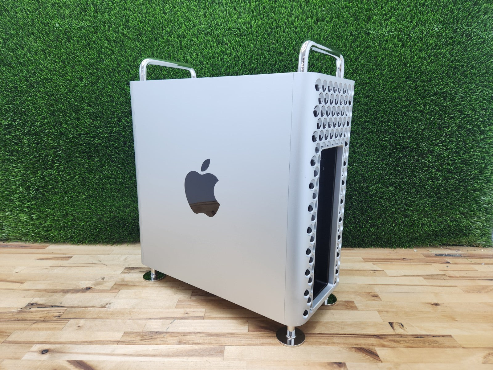 Apple Mac Pro Tower 2023 M2 Ultra (Sealed)