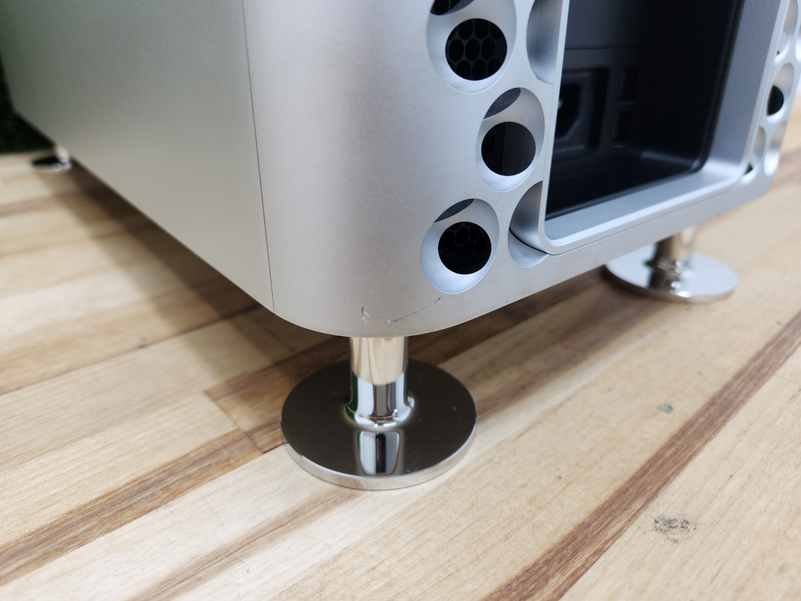 Apple Mac Pro Tower 2023 M2 Ultra (Sealed)