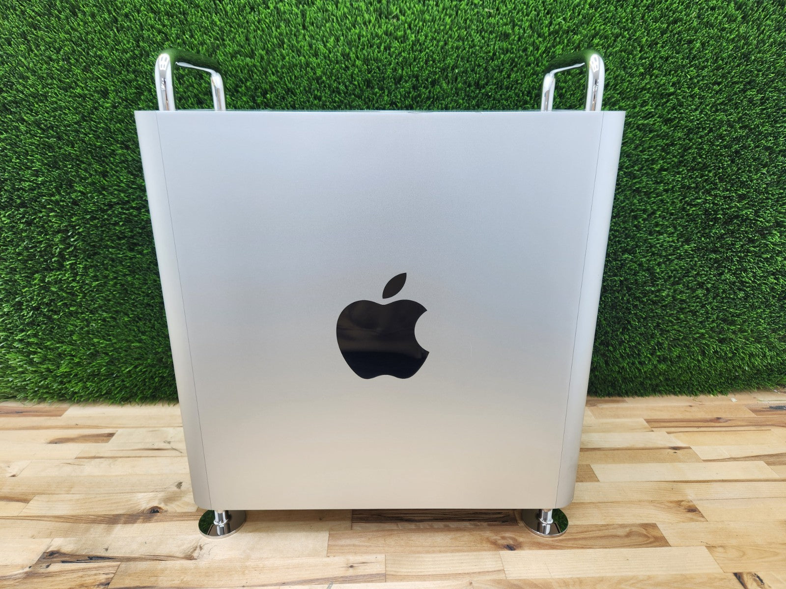 Apple Mac Pro Tower 2023 M2 Ultra (Sealed)