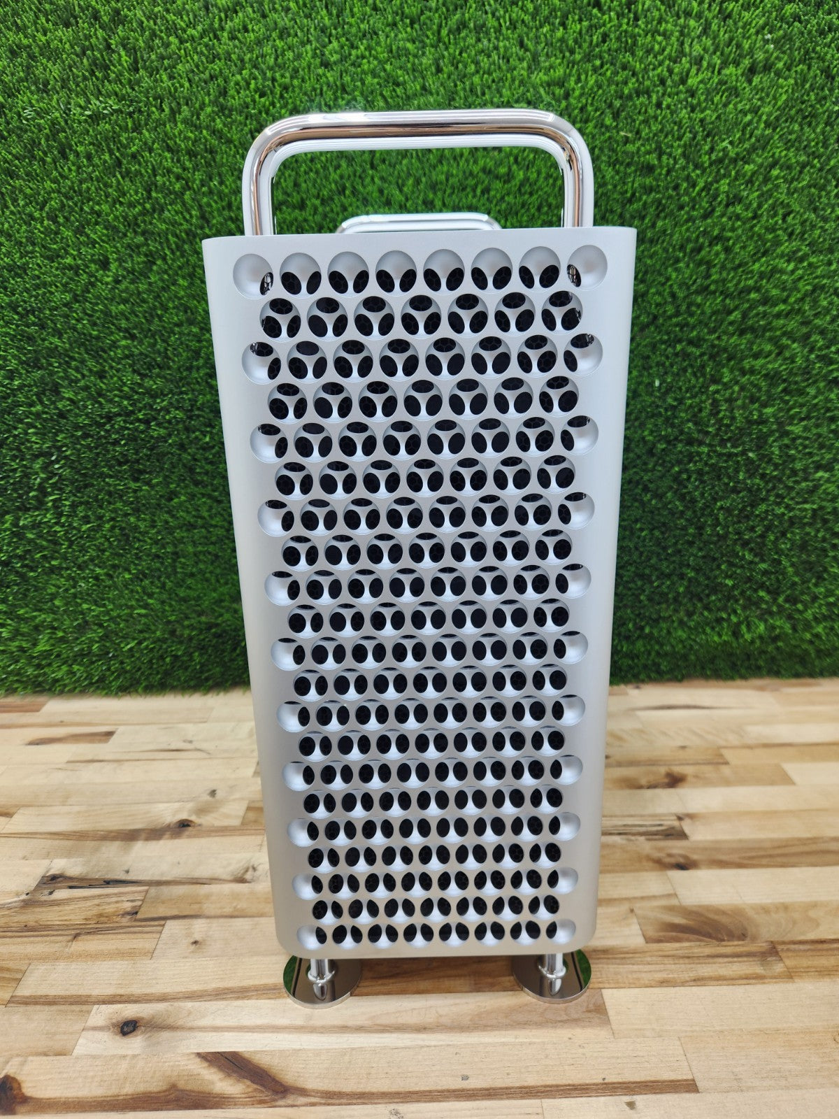 Apple Mac Pro Tower 2023 M2 Ultra (Sealed)