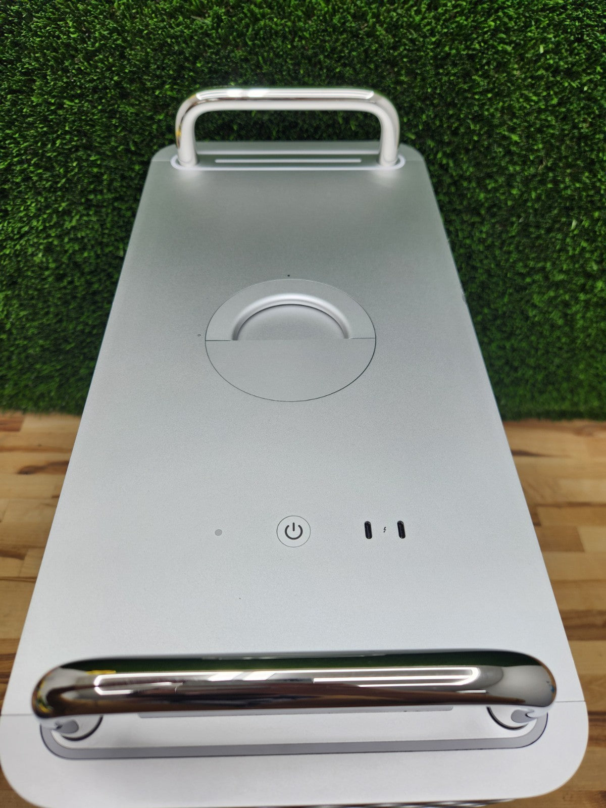 Apple Mac Pro Tower 2023 M2 Ultra (Sealed)