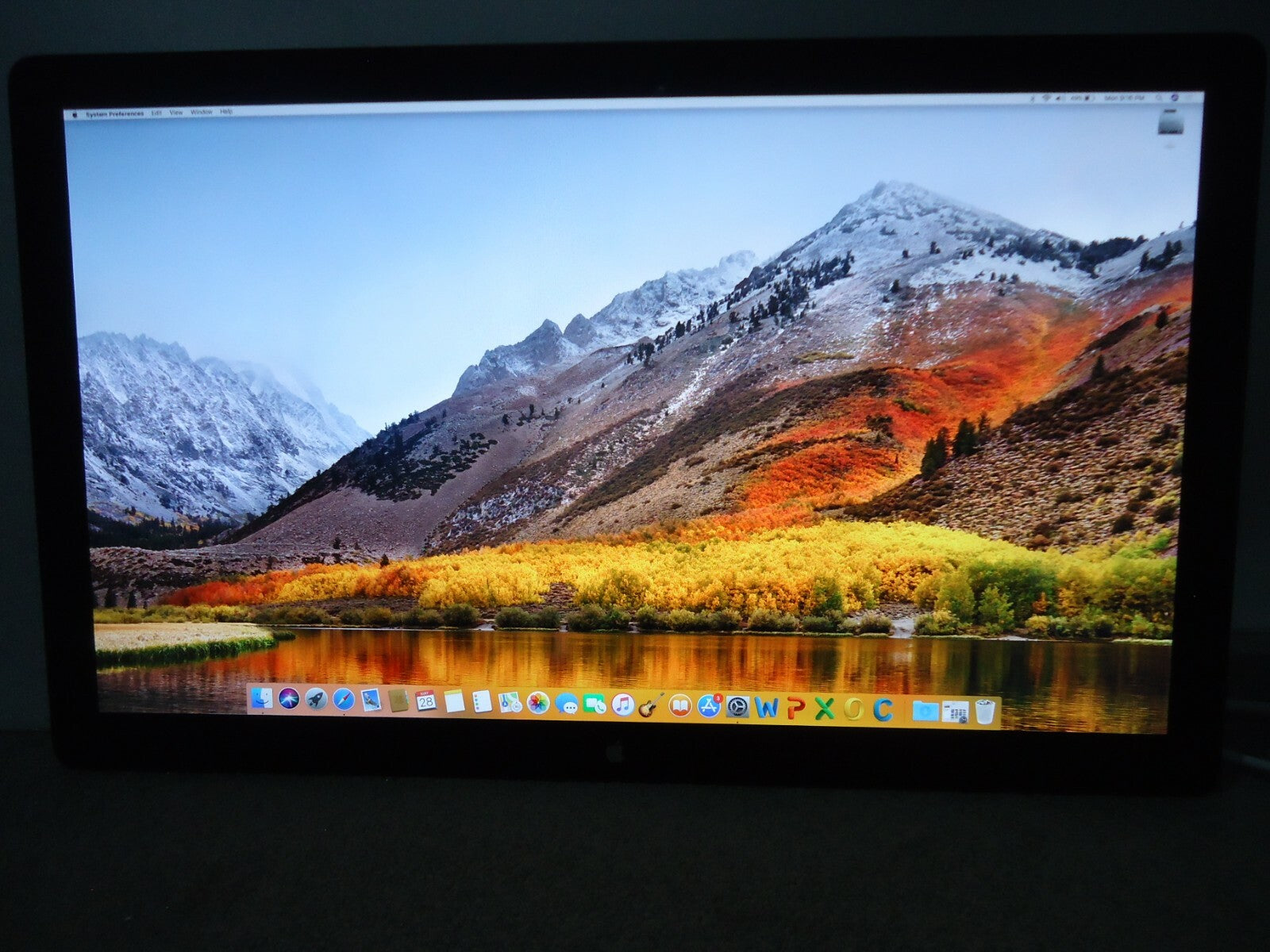Apple 27" Thunderbolt Display Monitor