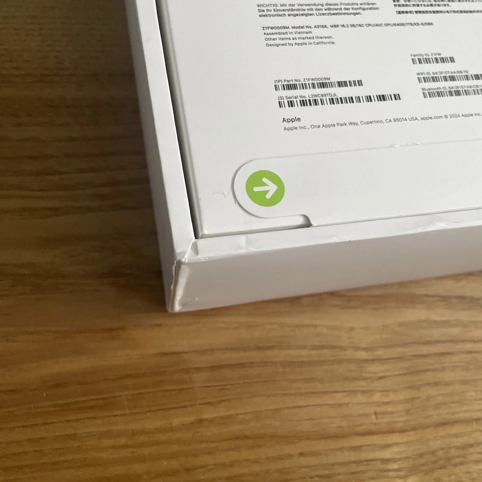 MacBook Pro 2024 16 Inch M4 MAX 64gb Ram 1TB SSD 40 CORE GPU